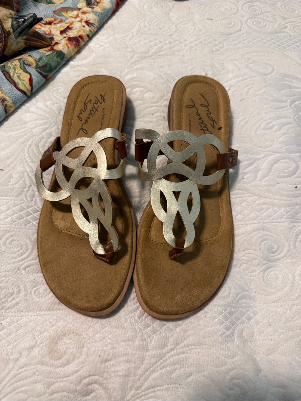 Natural Soul Women's Silver and Brown Leather Slip-On Sandals